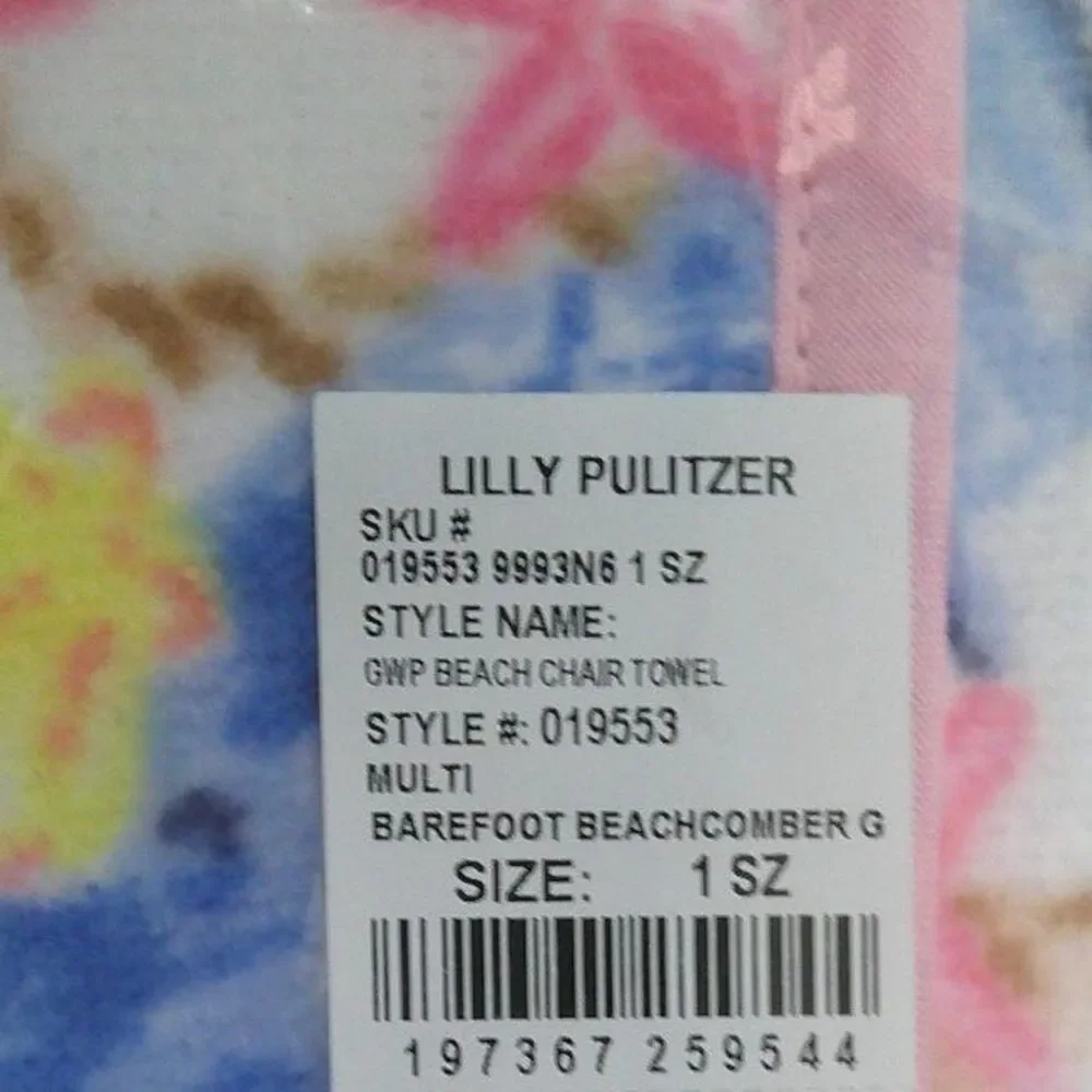 NWT  Lilly Pulitzer Beach Chair Towel Cover  Pink Seashell  Factory Sealed